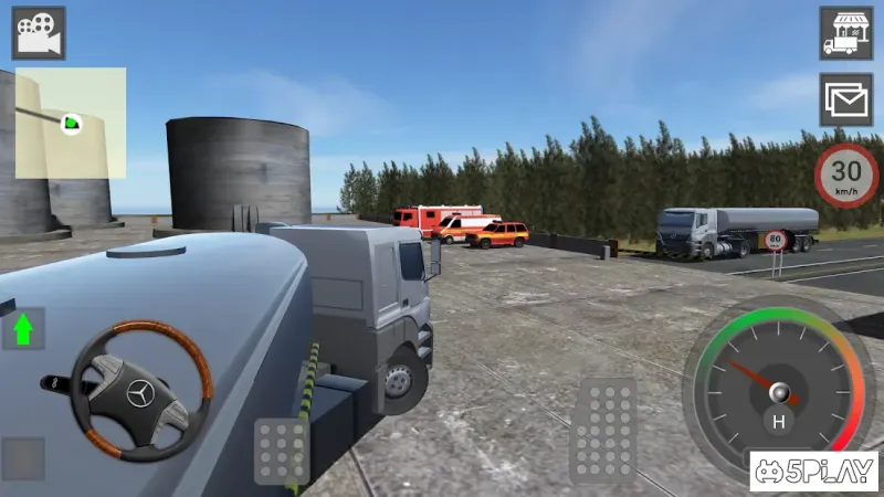 Mercedes Truck Simulator Lux screenshot 2