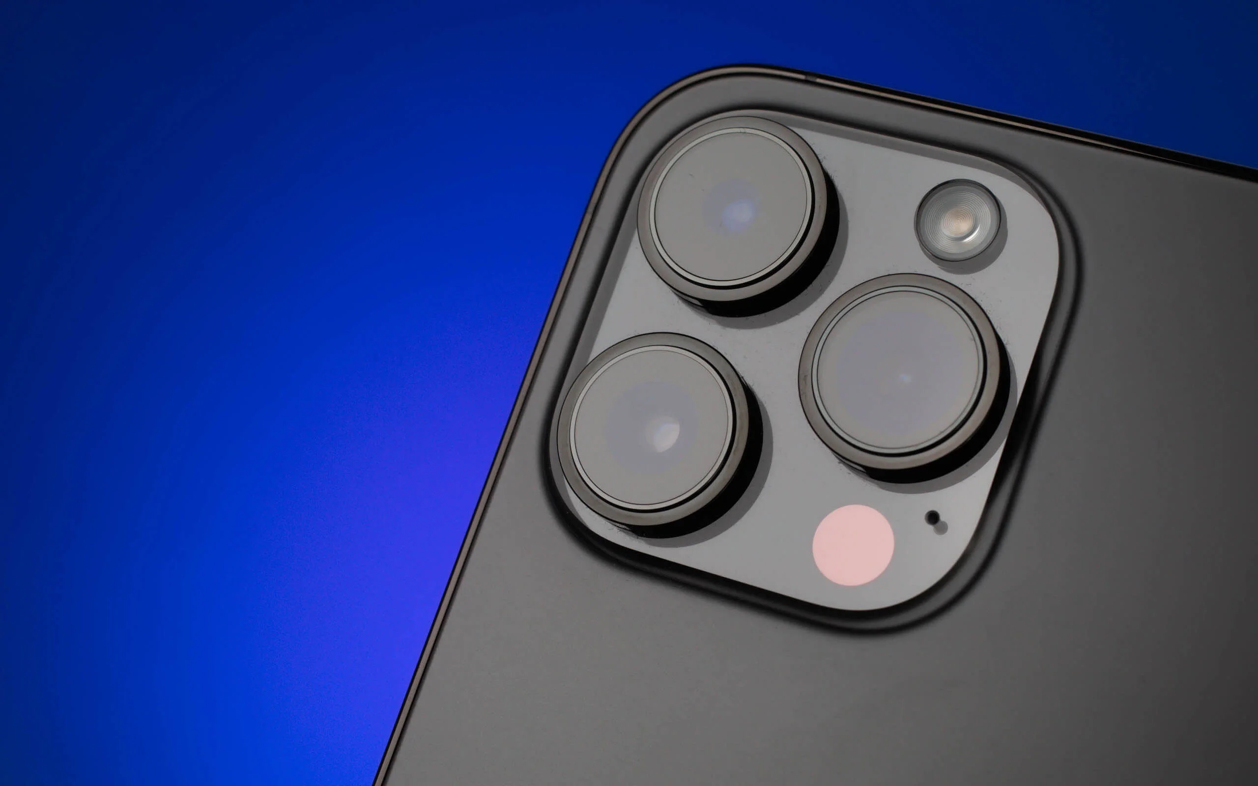 Фахівці з DXOMARK перевірили камери iPhone 14 Pro Max. Результати хороші, але не найвидатніші 