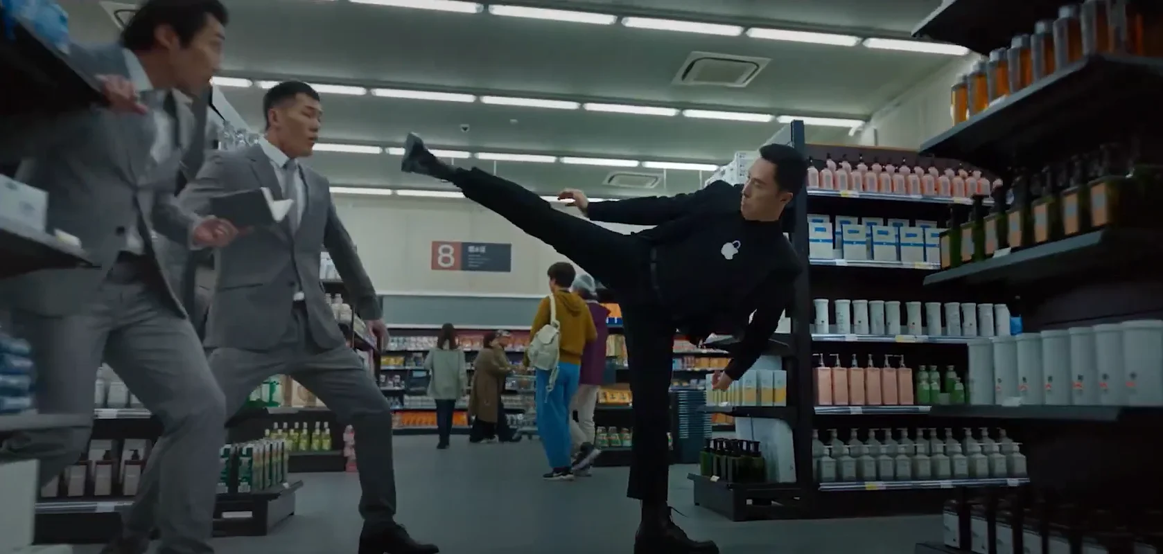 Відомий актор фільмів про Екшн Донні Єна став обличчям Apple