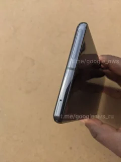 Дизайн ще не оголошеного Pixel 7 Pro, показаний на фотографії 