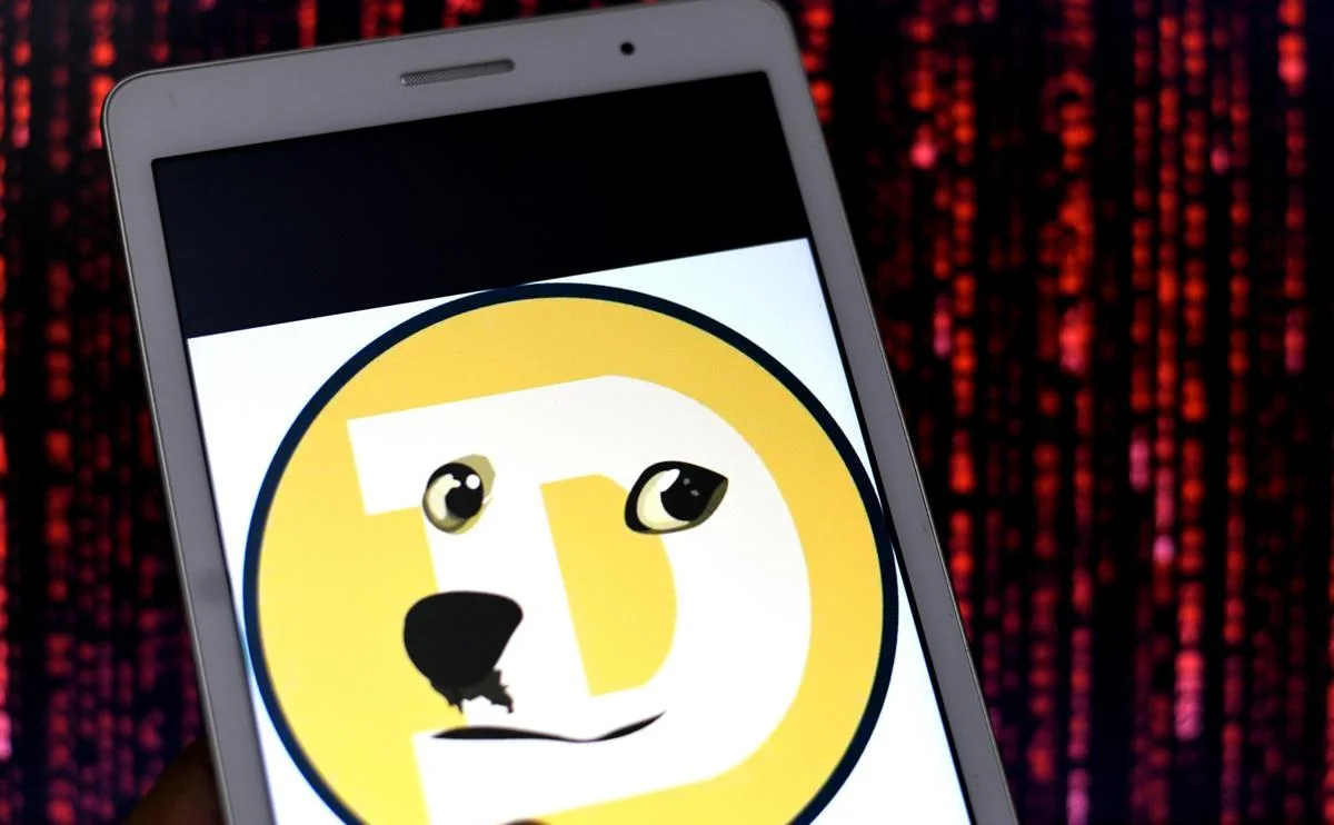 Twitter змінив логотип. Тепер місце синього птаха займає собака з популярного мем