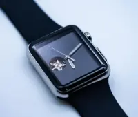 Ентузіаст зібрав Apple Watch, які взагалі не вимагають зарядки